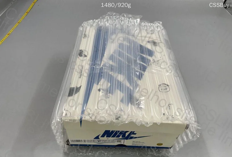 Nike Air Jordan Low Fragment / GL? 11