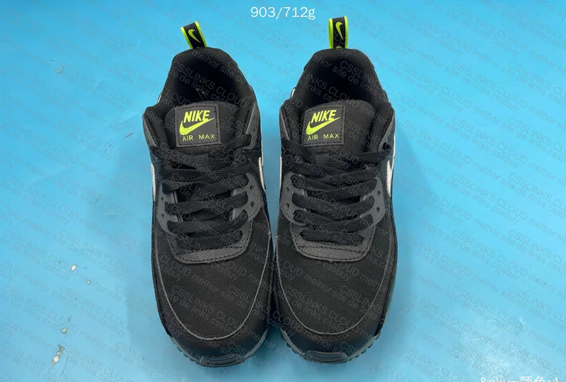 NIKE AIR MAX 90