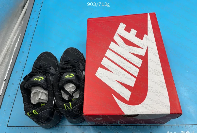NIKE AIR MAX 90 7