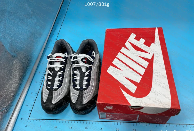 NIKE AIR MAX 95 2