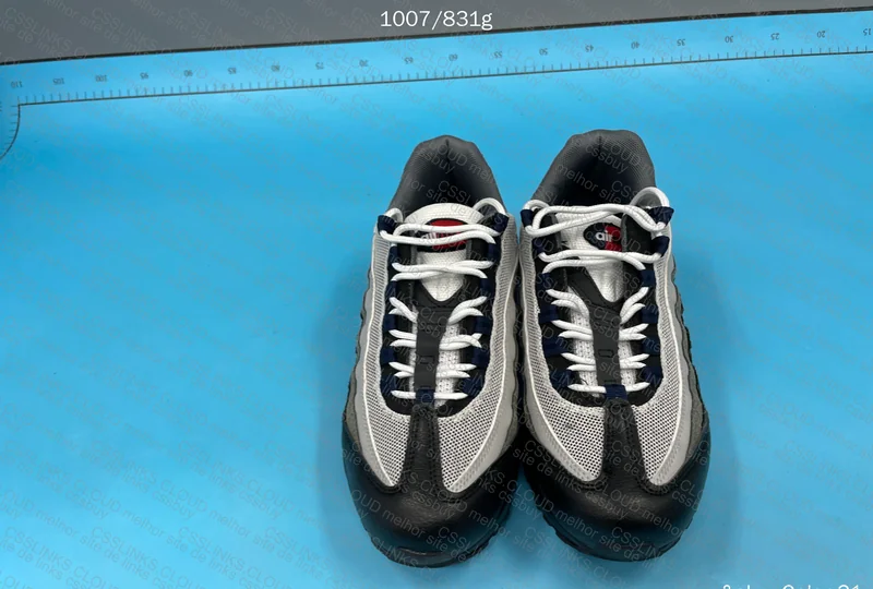 NIKE AIR MAX 95 6