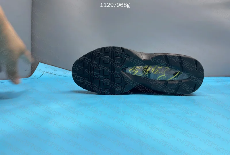 Nike Air Max 95 Corteiz Honey black 2
