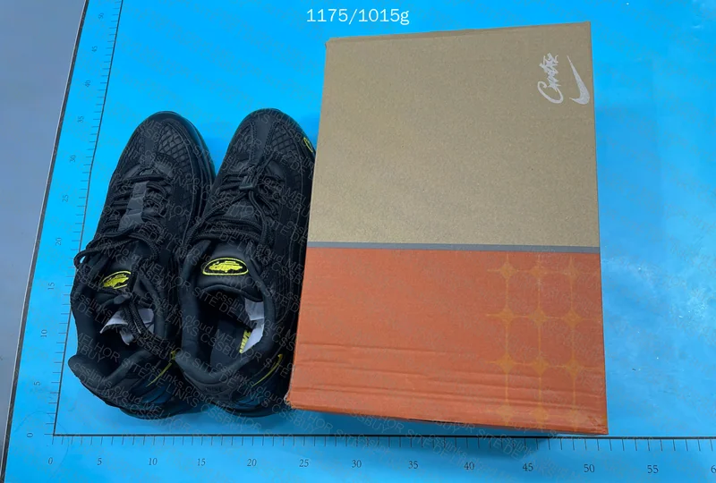 Nike Air Max 95 Corteiz Honey black 4