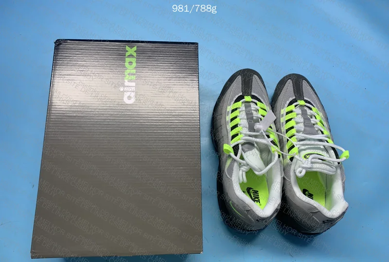 Nike Air Max 95 Neon 2