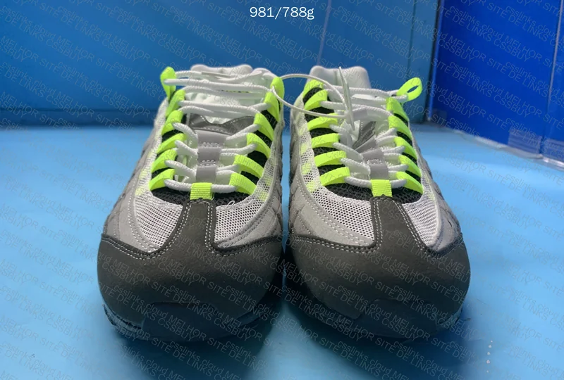 Nike Air Max 95 Neon 6