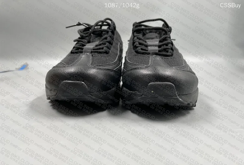 Nike Air Max 95 Triple Black 3