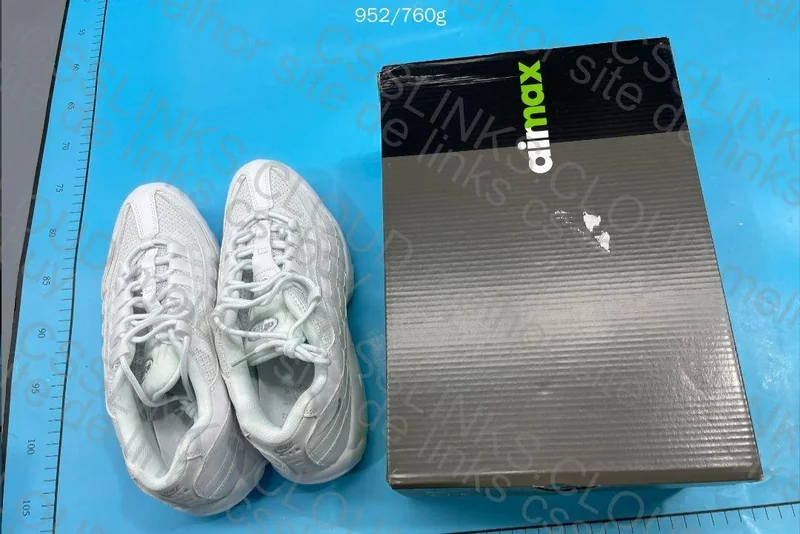 Nike Air Max 95 Triple White