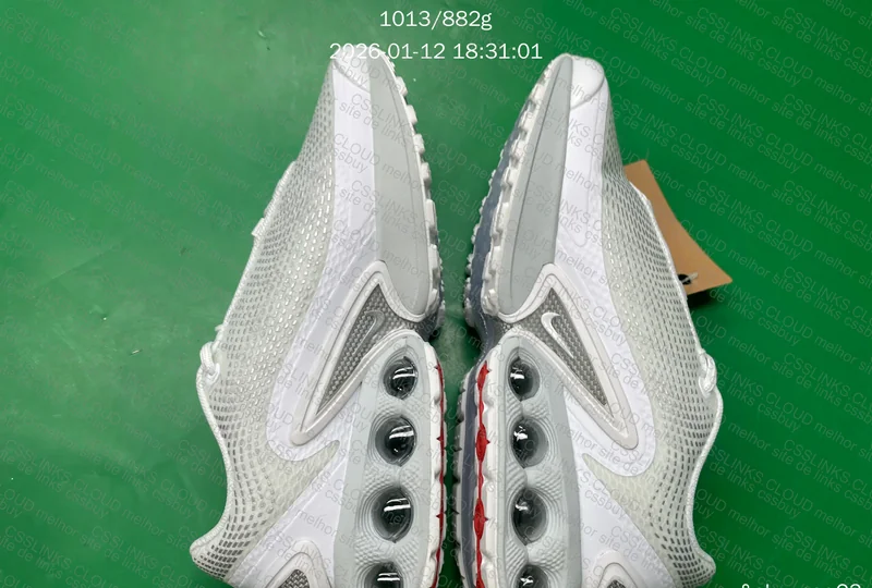 NIKE Air Max DN Branco/Cinza 4