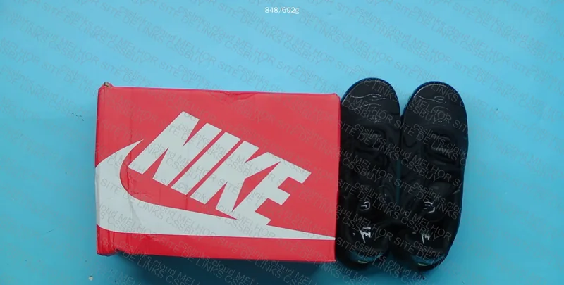 Nike Air Max Plus Black (Nike TN) 3