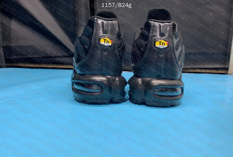 Nike Air Max Plus TN 4