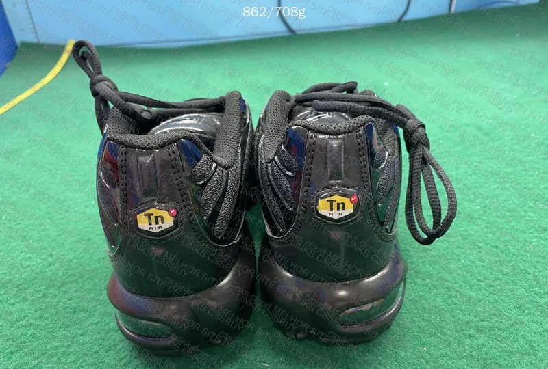 NIKE AIR MAX PLUS TN 6