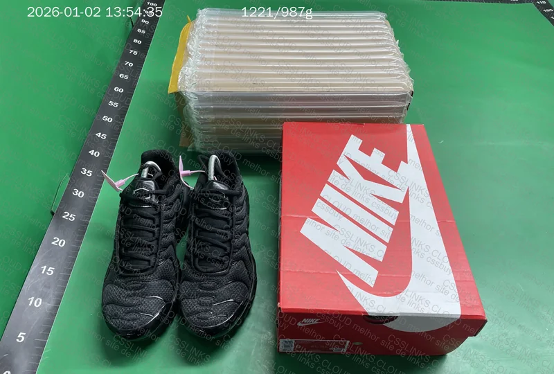 Nike Air Max PLUS TN All black 7
