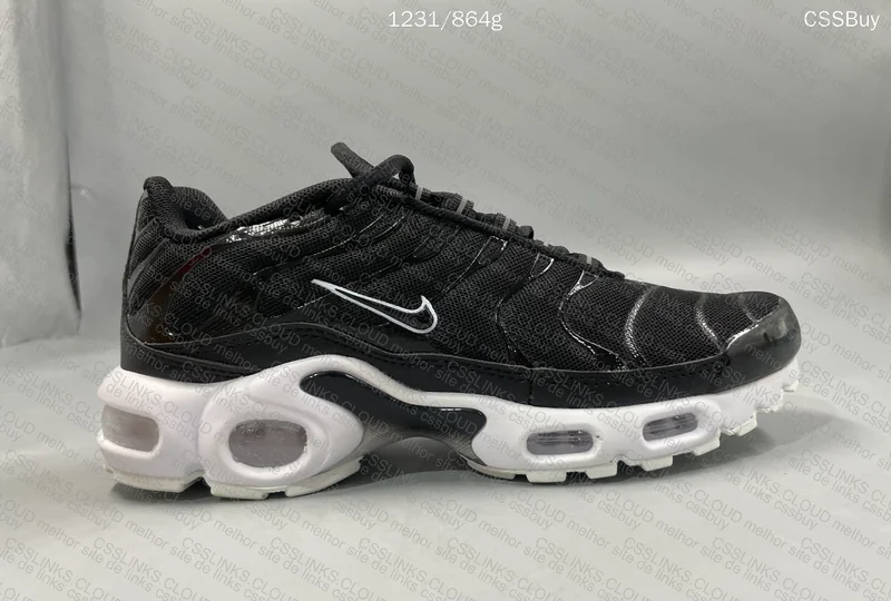 Nike Air Max Plus TN "Black White" 4