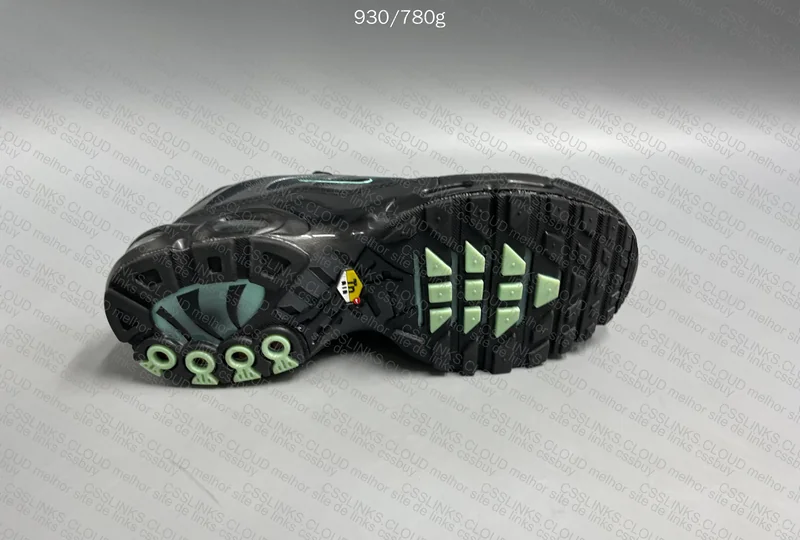 Nike Air Max Plus TN - CW Particle Vapor - Putian 6