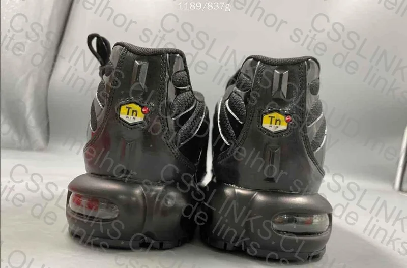 nike air max plus tn triple black 2