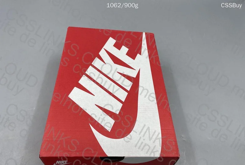 Nike Air Max Plus TN (Umkao) 11