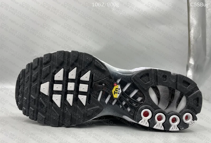 Nike Air Max Plus TN (Umkao) 6