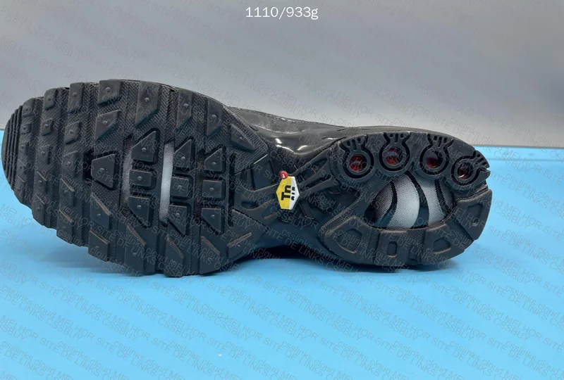 Nike Air Max Plus Triple Black (WWTOP) 5