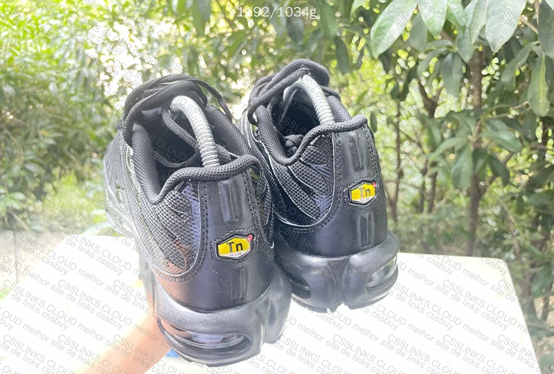 NIKE AIR MAX TN 2