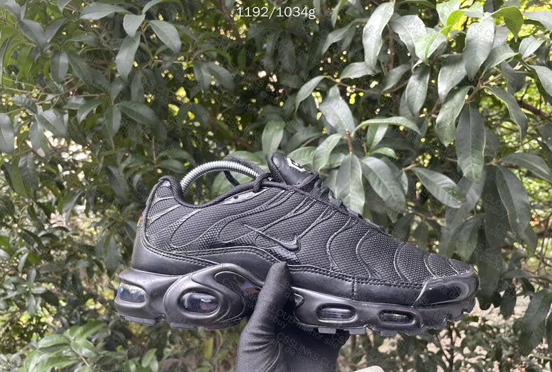 NIKE AIR MAX TN 9