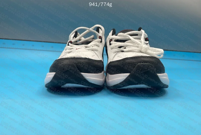 Nike Air Monarch IV RL? Flaw on Toe 6