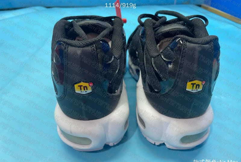 Nike Air Plus TN Black and White 3