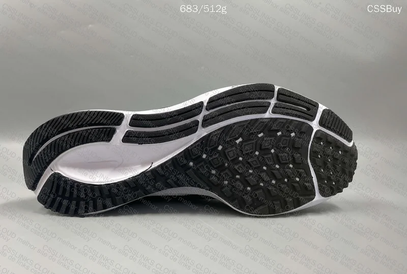Nike AIR ZOOM PEGASUS 37 Black and White 6