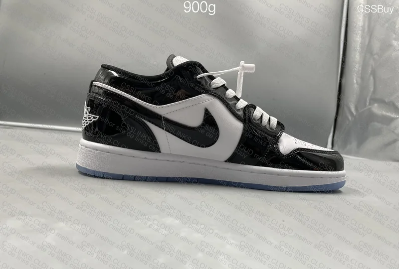 Nike AJ1 Low Concord 2