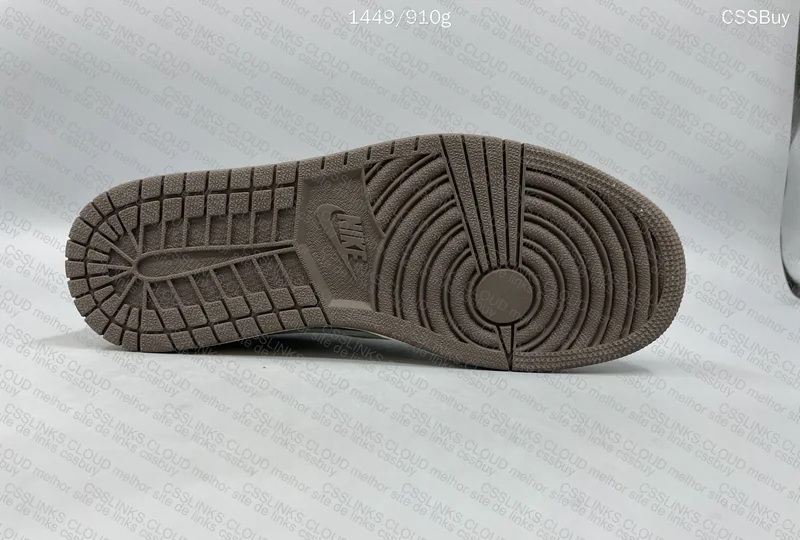 Nike AJ1 Reverse Mocha 5