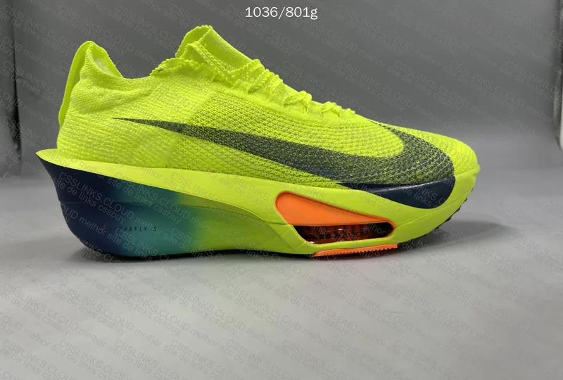 NIKE alphafly 4