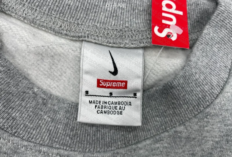 NIKE ARC X SUPREME CREWNECK
