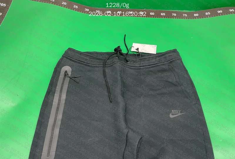 Nike Black Tech Fleece (Conjunto) 2