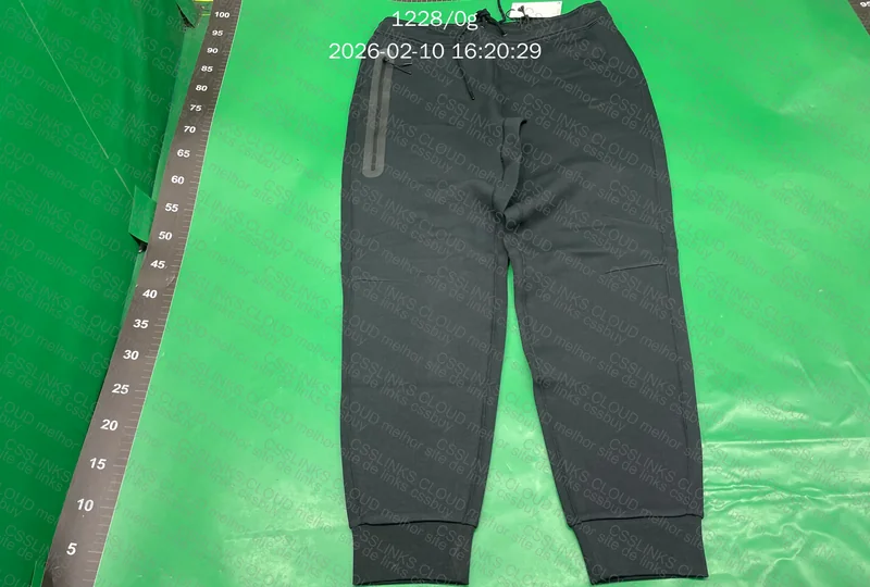 Nike Black Tech Fleece (Conjunto) 6