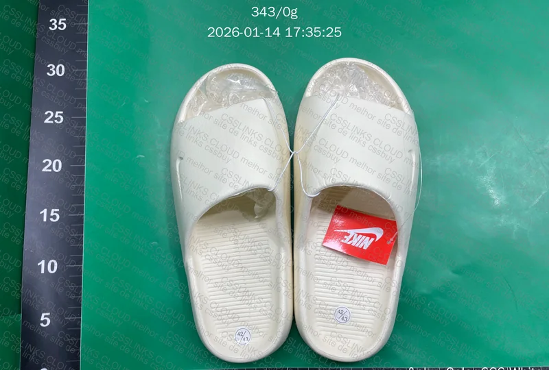 Nike Calm Branco (com medida)