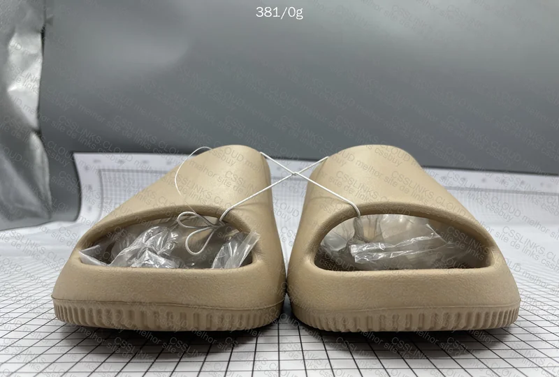 Nike Calm 28y 2