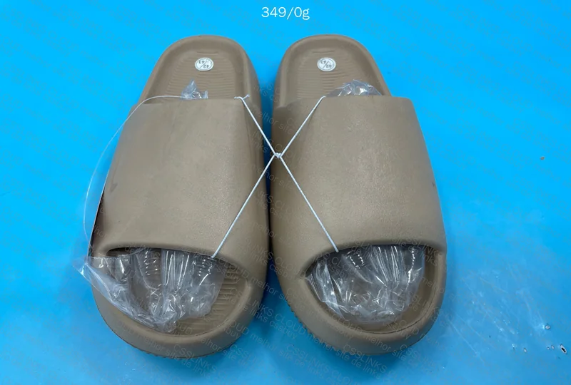 Nike Calm (slide) 2