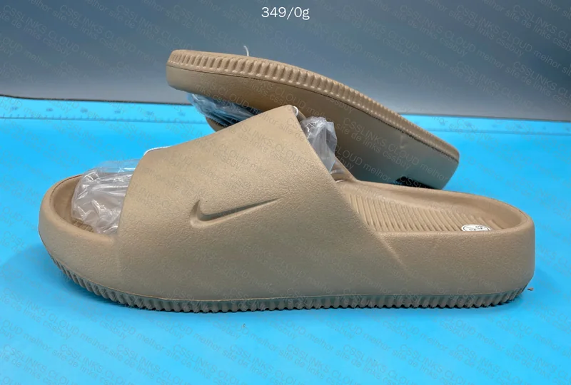 Nike Calm (slide) 4