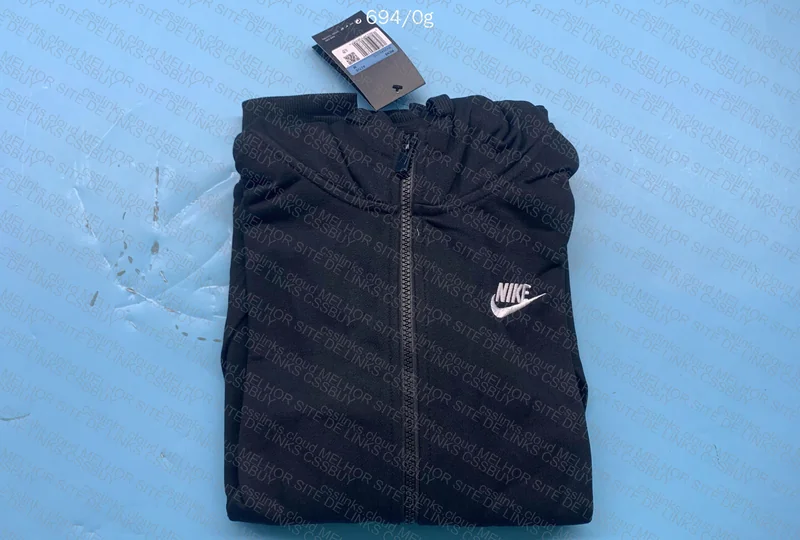 Nike Club Black