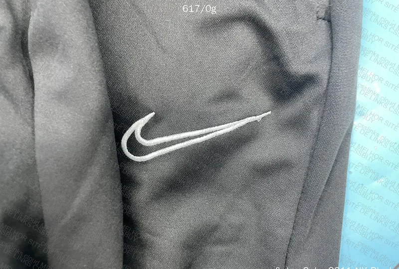 NIKE DRI FIT ACADEMY 8
