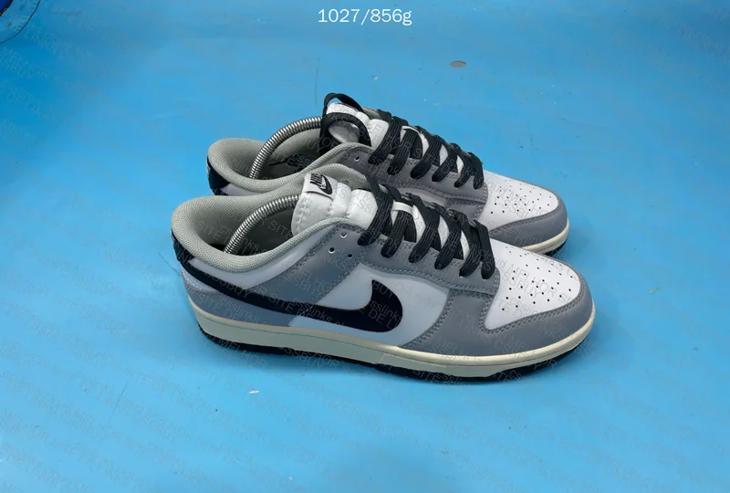 NIKE DUNK 70y (SALE)