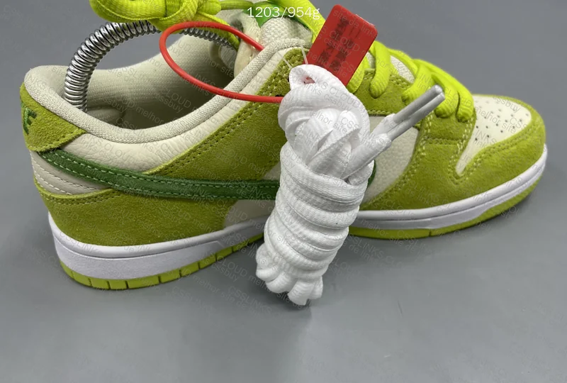 Nike Dunk Apple Sour 10