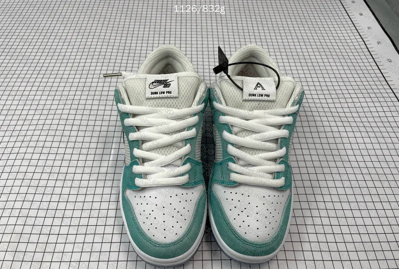 Nike Dunk April 5