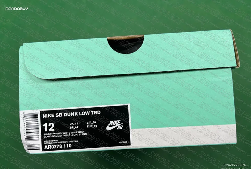 Nike Dunk Arctic Fox 3