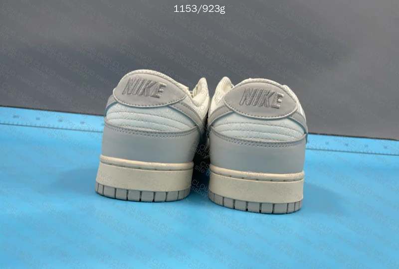 Nike Dunk Bone 4