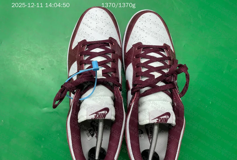 Nike Dunk Bourdeaux (WINE RED) 4