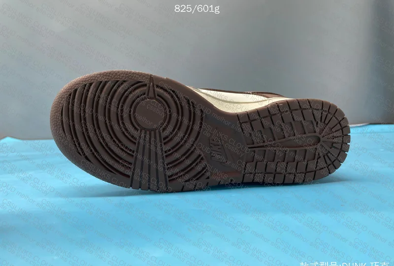 Nike Dunk Chocolate 4