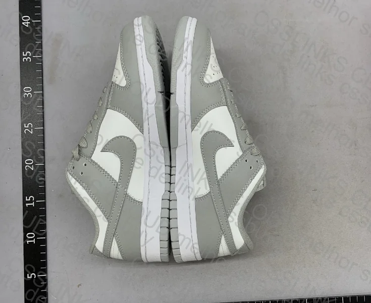 Nike Dunk Cinza 4