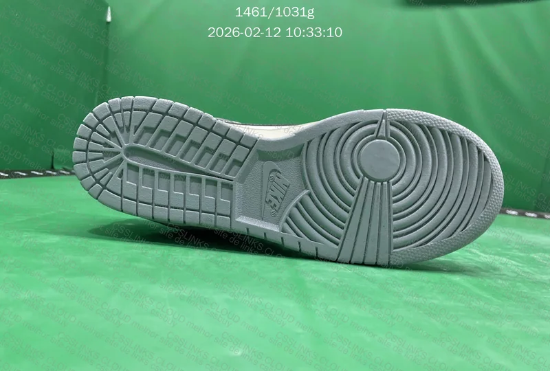 Nike dunk cinza 8