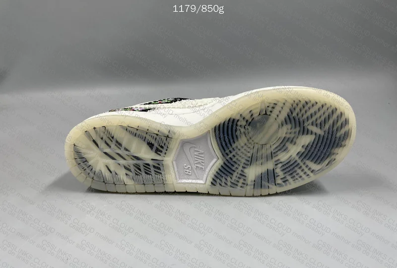 Nike Dunk Decon SB Low N7 - Sail 8