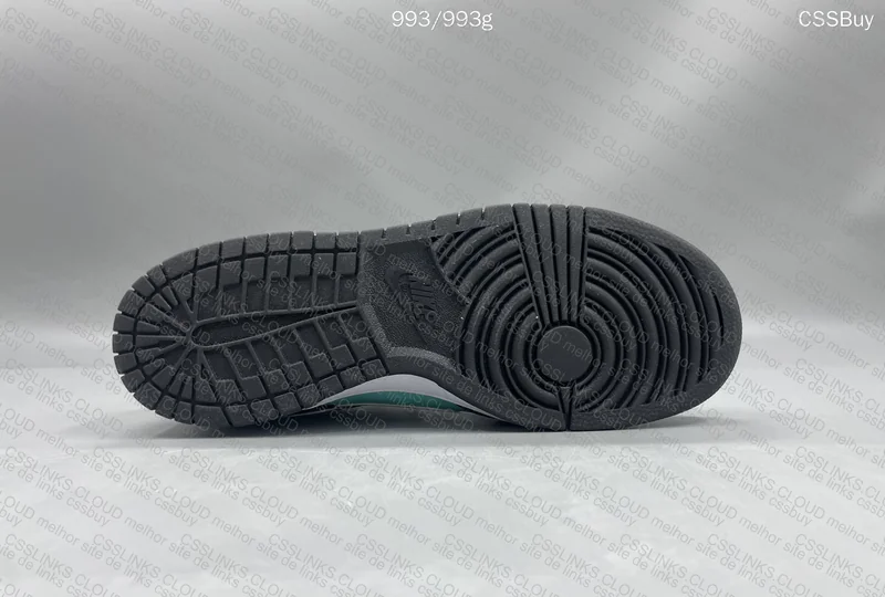 Nike Dunk Diamond 9